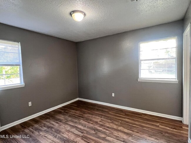 Building Photo - 11520 Klein Rd