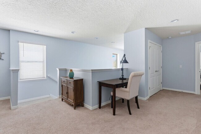 Building Photo - 8914 Zurich Ln