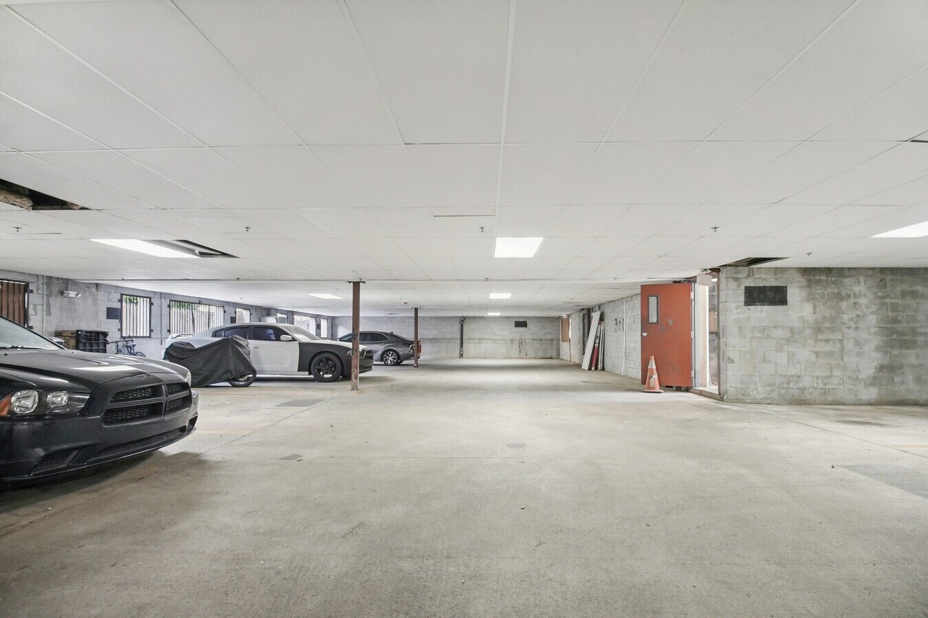 Building Photo - 3416-3422 N Sydenham St