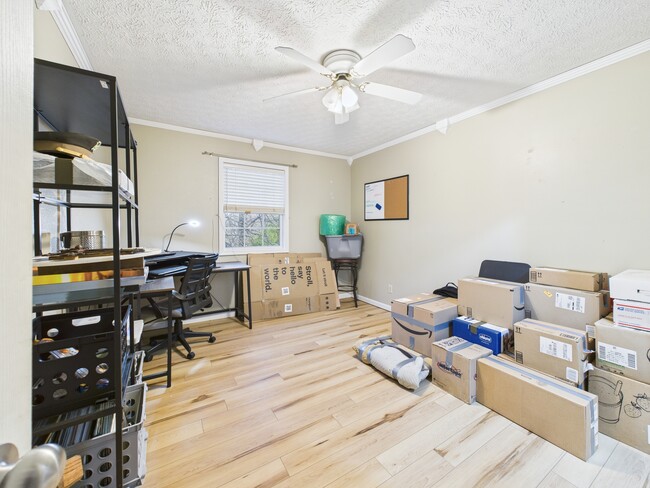 Building Photo - 114 Dogwood Cir
