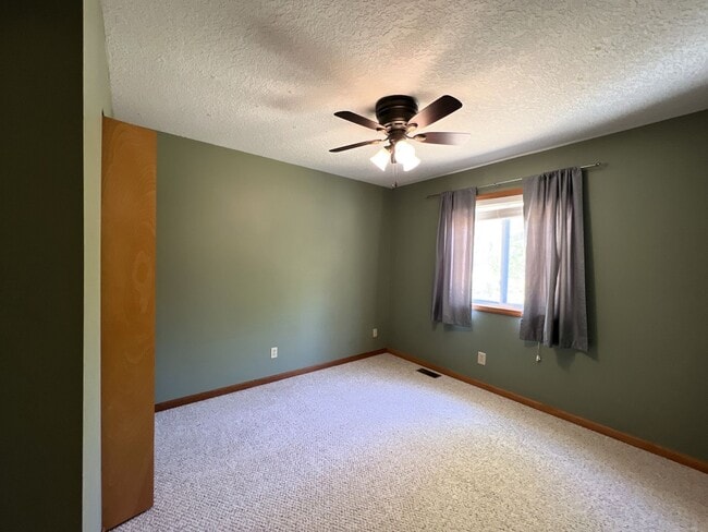 Building Photo - Bright, Spacious, and Surrounded by Nature