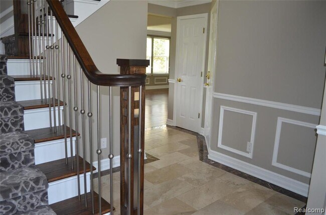 Building Photo - 7957 Mallard Way