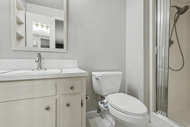 Building Photo - 4 bed, 2 bath single-level home in quiet West Salem neighborhood!