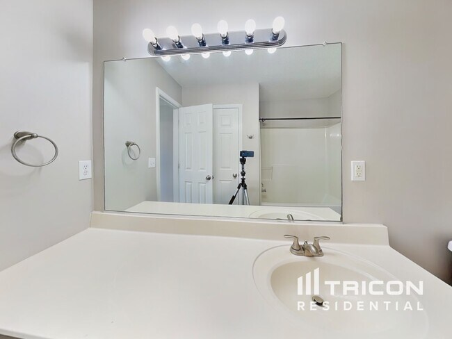 Building Photo - 314 Stone Meadow Dr