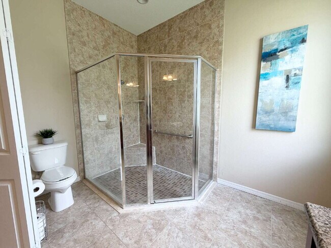 Building Photo - "Unfurnished Home on Golf Course in Hudson, FL - Spacious 1,853 Sq Ft Haven!"