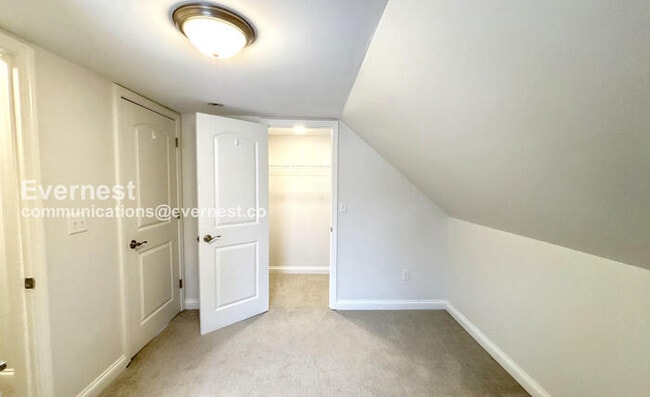 Building Photo - 616 Eastmoor Blvd