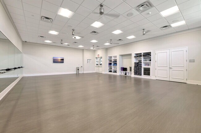 Building Photo - 12557 SW Rain River Dr
