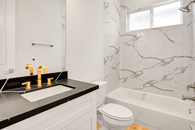 Building Photo - 5908 St Augustine St