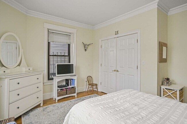 Building Photo - 278 K St