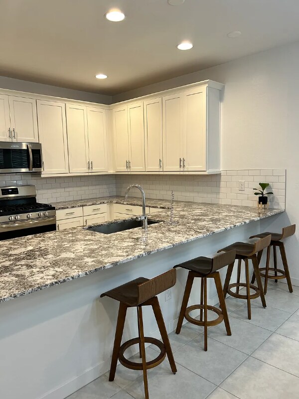 Building Photo - 4037 S 93rd Dr