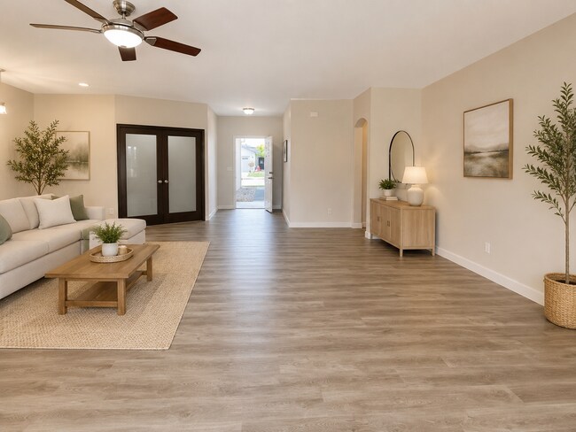 Building Photo - Spacious 4BR/2BA Family Home in Fowler – Move-In Ready for Summer!