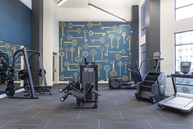 Building Photo - Massive Move-In Perks: 6 Weeks Free + $1,0...