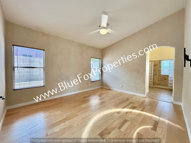 Building Photo - 7447 N Bradstreet Dr