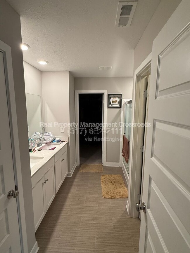 Building Photo - 8754 Laurelton Pl