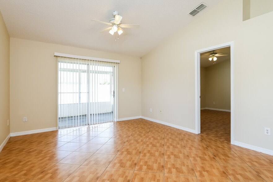 Building Photo - 2282 Santa Lucia St