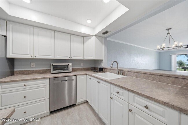 Building Photo - 1025 Rockledge Dr