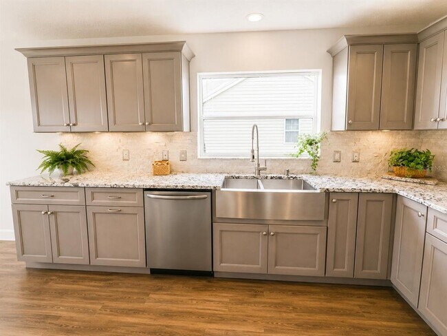 Building Photo - 1211 Cabella Cir