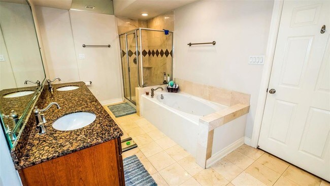 Building Photo - 3413 Clearview Cir
