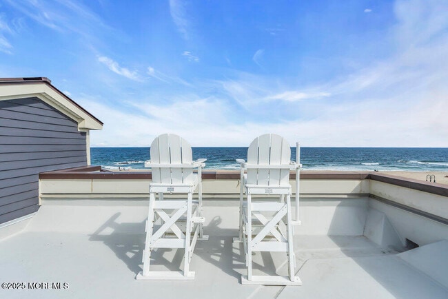 Building Photo - 1302 Ocean Ave N