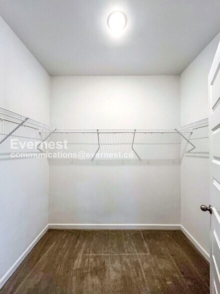 Building Photo - 1108 Prospect Ct