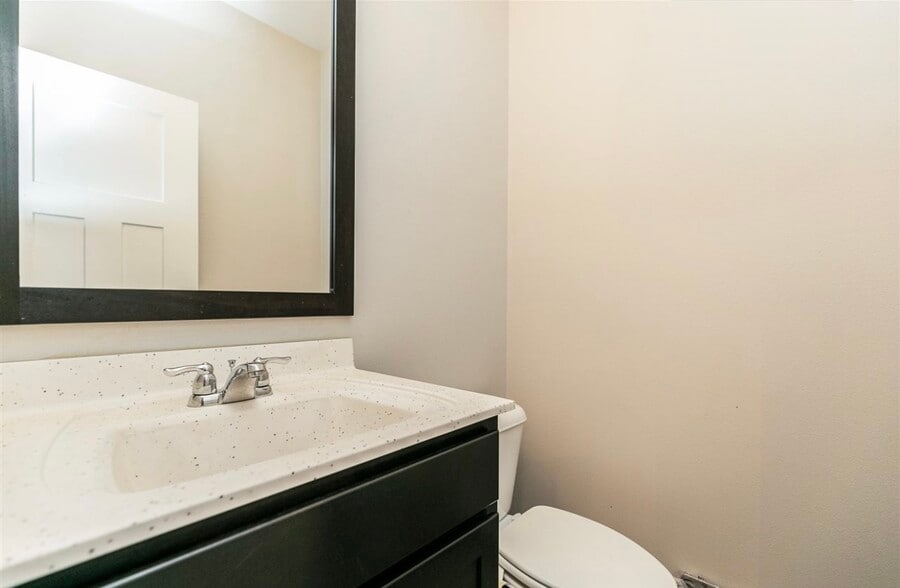 Building Photo - 442 Watts Ct