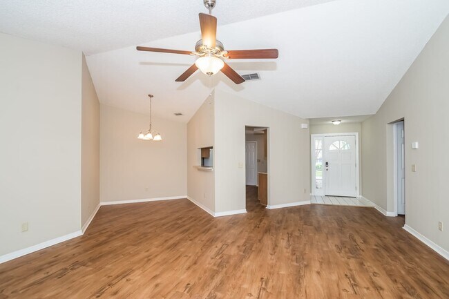 Building Photo - 11350 Weeden Island Way