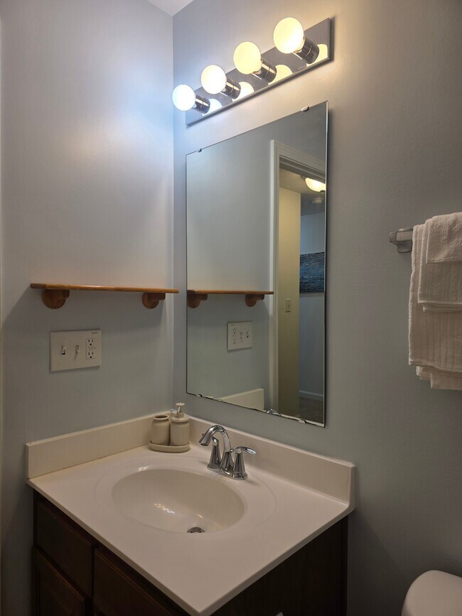 Building Photo - 13249 Komatite Way