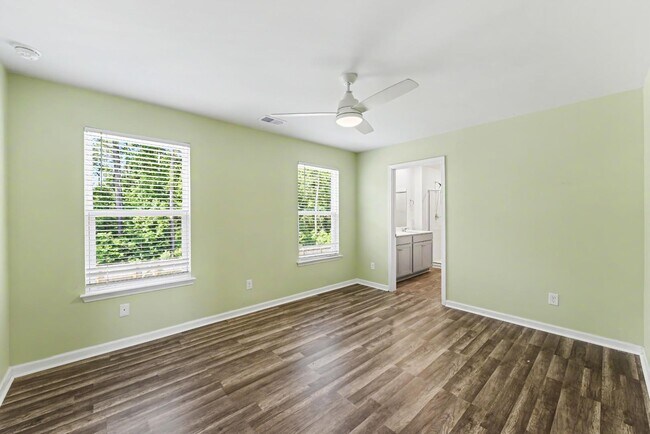 Building Photo - 111 Blossom Wood Ln
