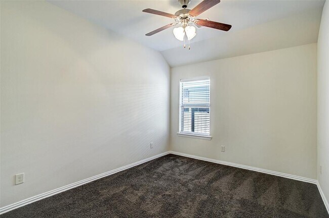 Building Photo - 26607 Grey Sparrow Dr