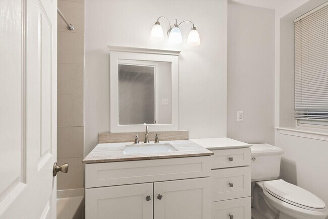 Building Photo - 1733 20th St NW