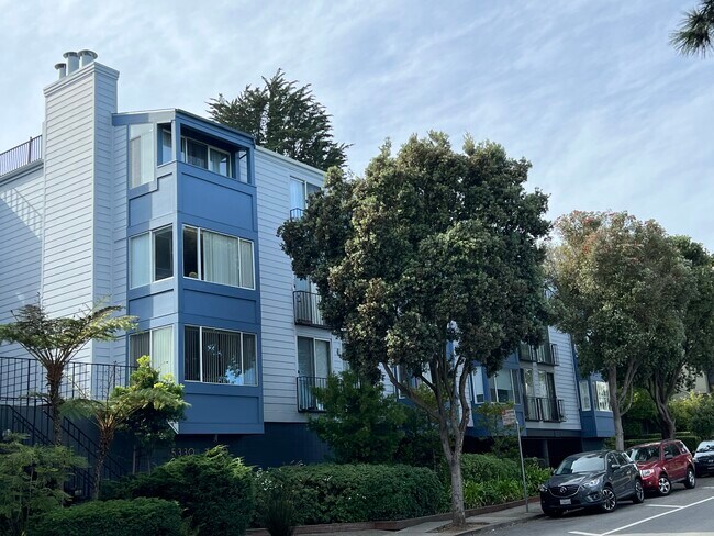 Very well managed HOA - 5320 Diamond Heights Blvd