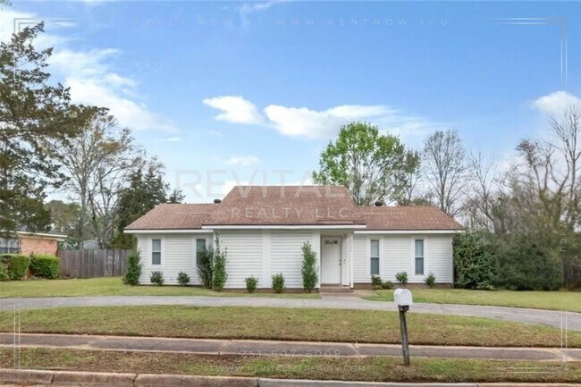 Building Photo - 6208 Cottage Hill Rd