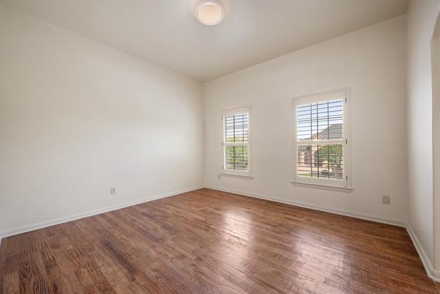Building Photo - 10941 Yorkshire Ln