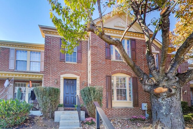 Building Photo - Ellicott City townhome for you!