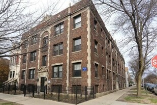 Building Photo - 3003 N Racine Ave