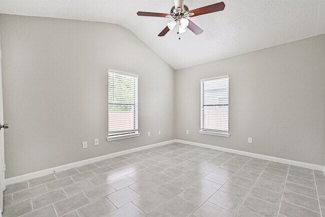 Building Photo - 5220 Krueger Dr