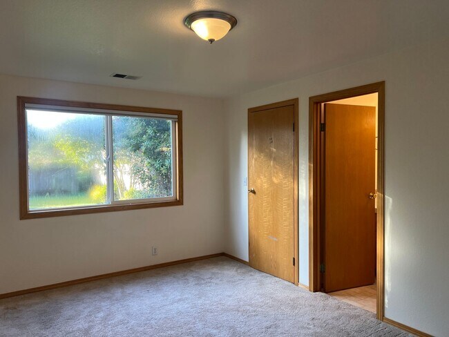 Building Photo - 1418odelb