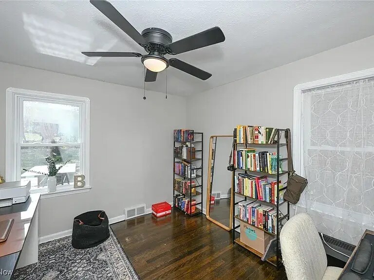 rear first floor bedroom - 2205 Keystone Rd