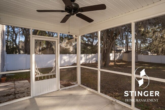 Building Photo - 82 Shadow Moss Dr