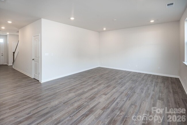 Building Photo - 1014 Hanover Crossing Dr