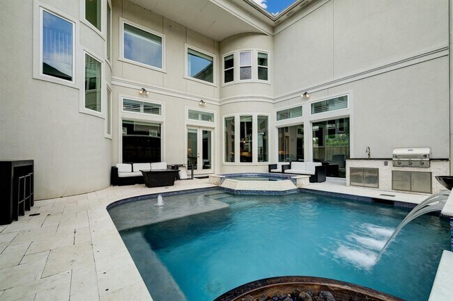 Building Photo - 4626 Braeburn Dr