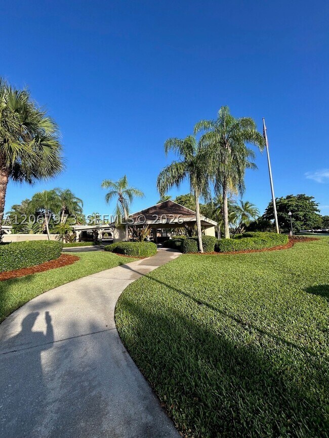 Building Photo - 15428 SW 50th Terrace
