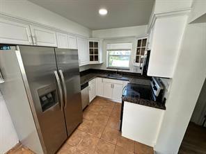 Primary Photo - 736 SW 6th Ave