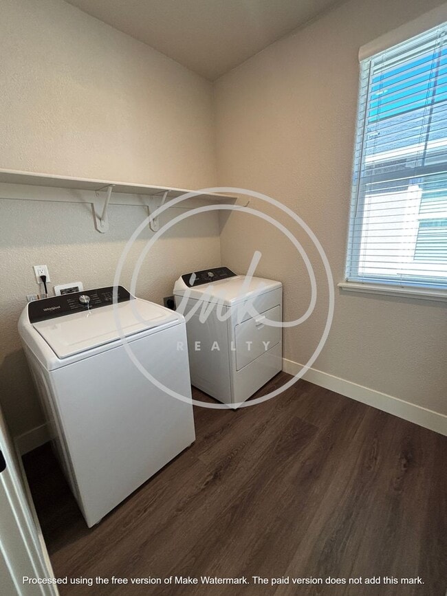 Building Photo - New Townhouses in Gardnerville For Rent
