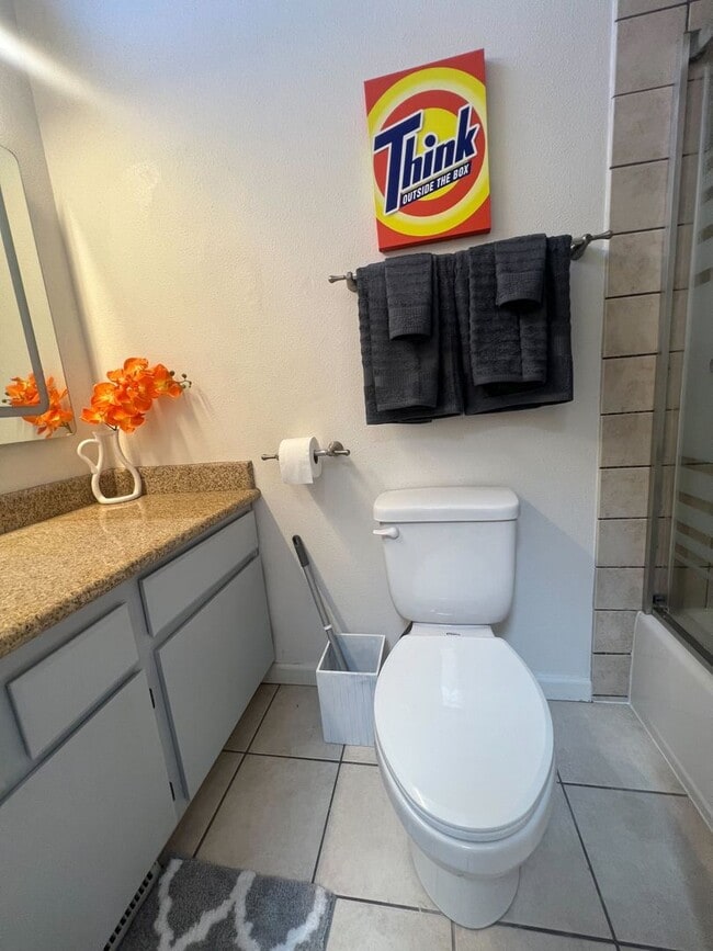 Building Photo - Move-In Special! $1,000 Off – Charming Fur...