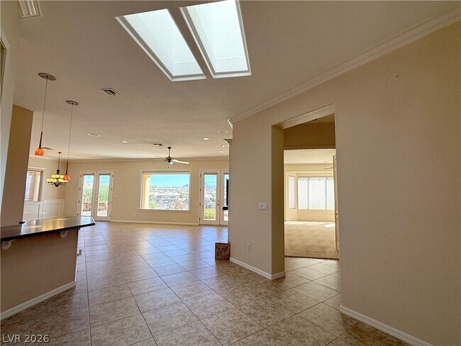 Building Photo - 2875 Scotts Valley Dr