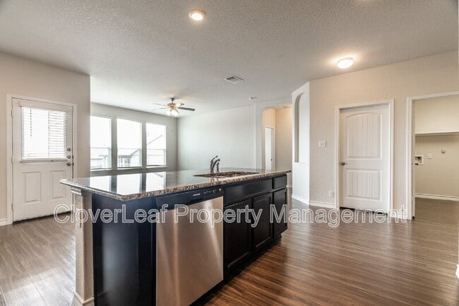 Building Photo - 512 Swift Move