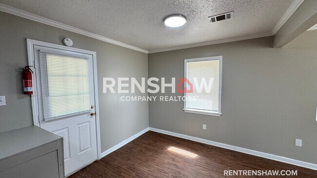 Building Photo - 158 Navy Dr