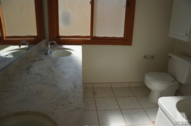 Building Photo - 2623 Velarde Dr