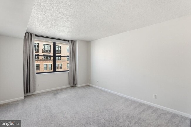 Building Photo - 1200 Braddock Pl